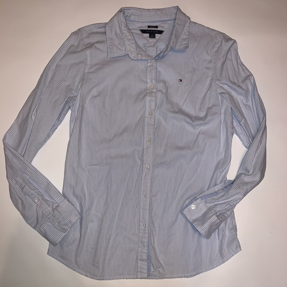 NWOT Tommy Hilfiger button up shirt